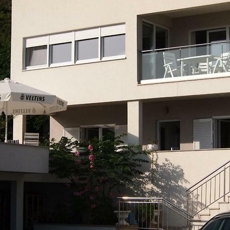 Open Hus Apartment Krvavica Ngoại thất bức ảnh