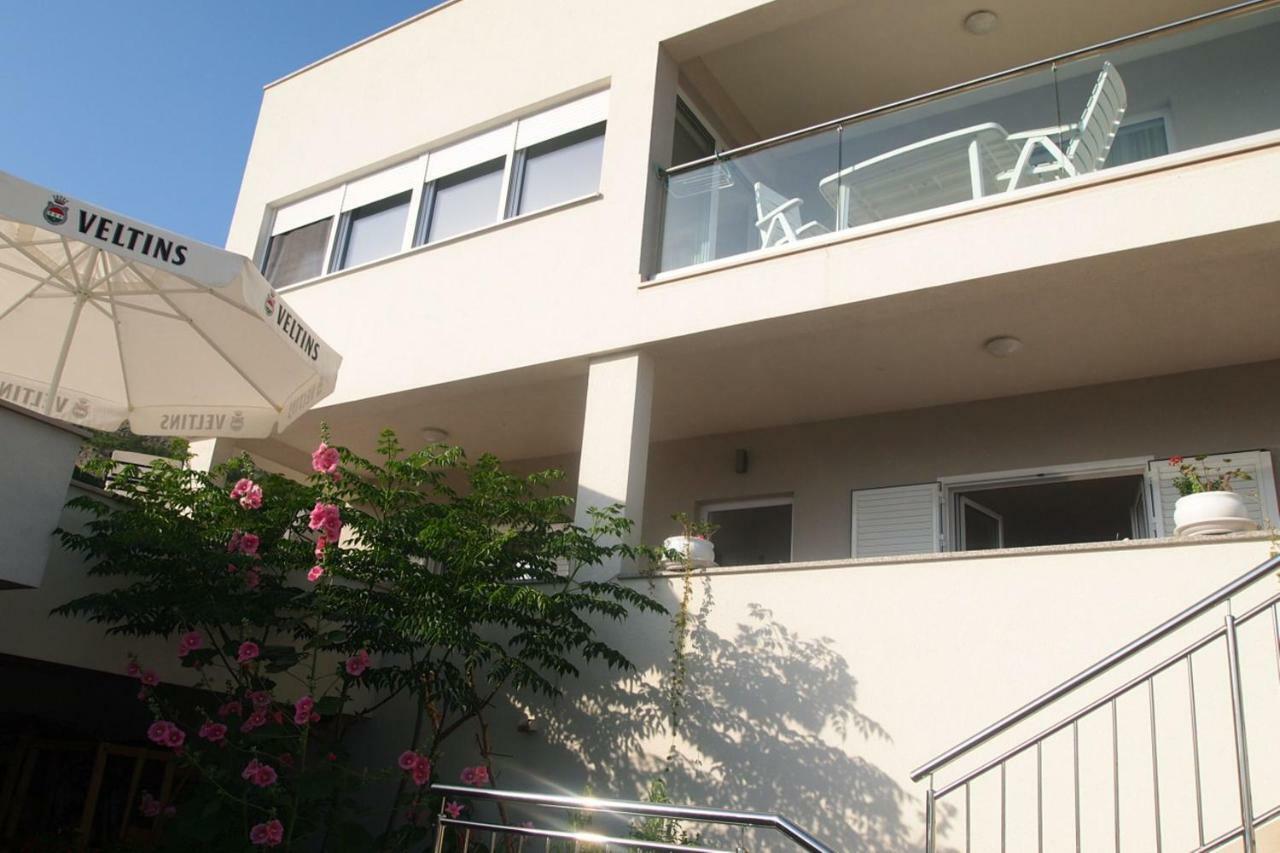 Open Hus Apartment Krvavica Ngoại thất bức ảnh