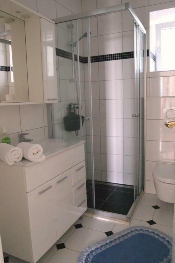 Open Hus Apartment Krvavica Ngoại thất bức ảnh
