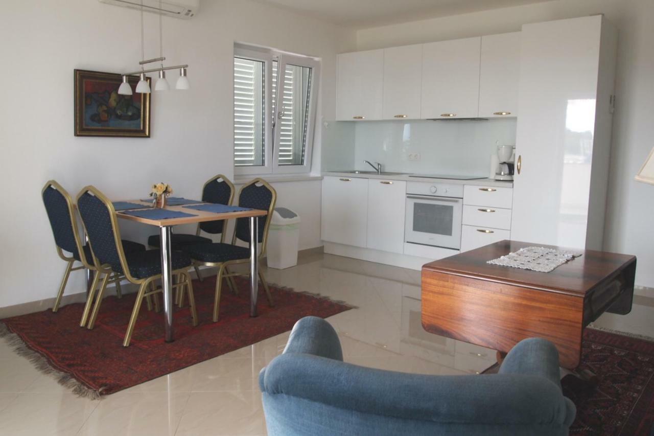 Open Hus Apartment Krvavica Ngoại thất bức ảnh